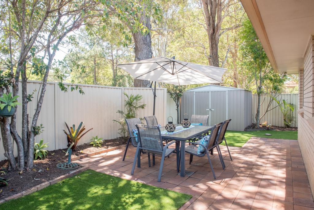 Gold Coast Theme Park Family Villa Exterior photo
