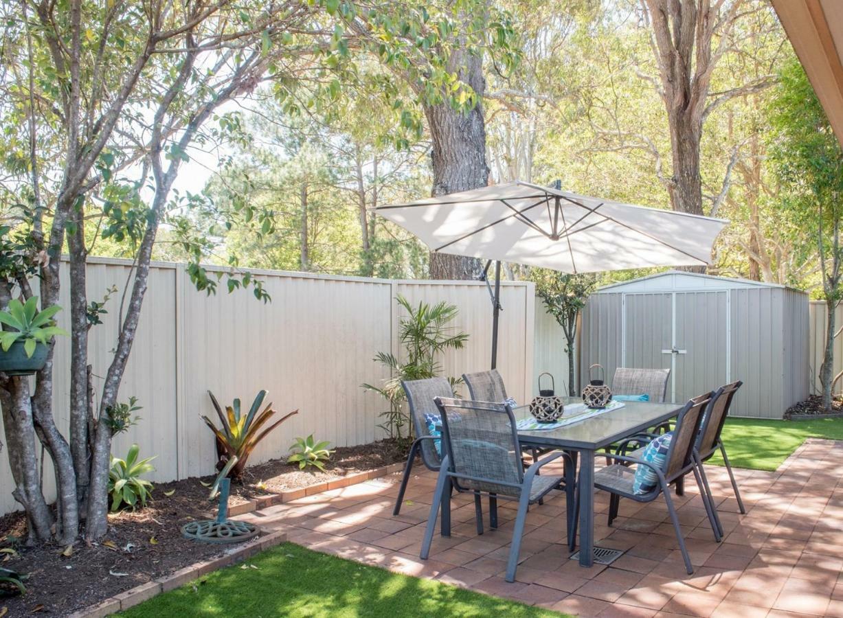 Gold Coast Theme Park Family Villa Exterior photo